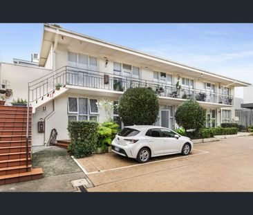2/500 Glenferrie Road, Hawthorn, Vic 3122 - Photo 6