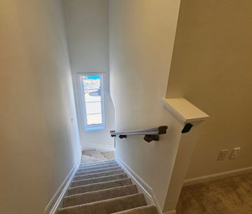 For Lease - 340 Raheen Court, Barrhaven, Ontario - Photo 1