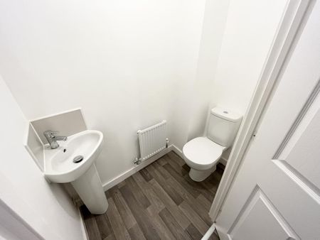 1 bedroom semi-detached house to rent - Photo 3