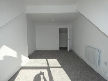 2 bedroom property to rent - Photo 4