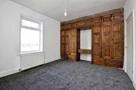 3 bedroom terraced house to rent - Photo 4