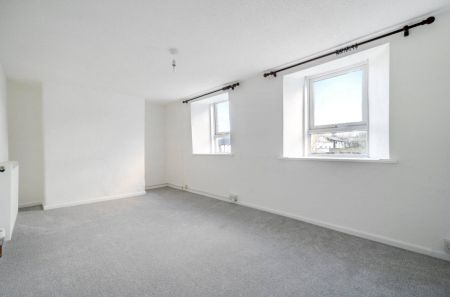 Chapel Street, Callington, Cornwall, PL17 - Photo 3