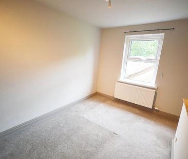 2 bedroom property to rent - Photo 6