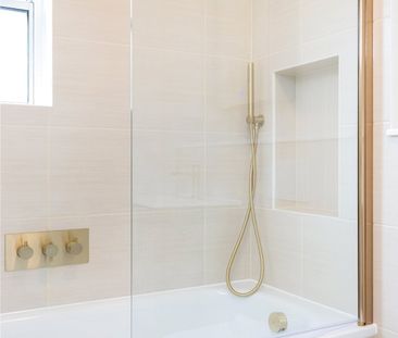 Paveley Drive, Morgans Walk, Battersea, London, SW11 flat to rent - Photo 6