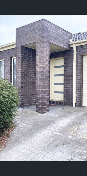 43 Elsternwick Way, Craigieburn, Vic 3064 - Photo 1