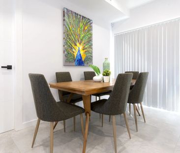 Modern Air-Conditioned Four-Bedroom Free-Standing House with Two En... - Photo 2