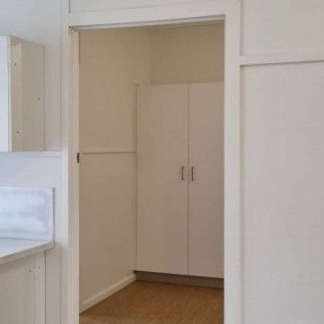 RENOVATED1BED UNIT+ AIR-CON - Photo 1