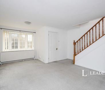 3 bedroom house to rent Lakelands Close, Hampden Park, Eastbourne, ... - Photo 1