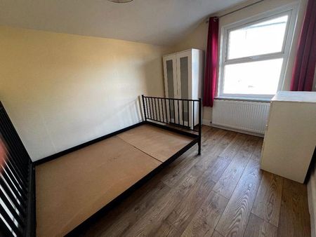 5 bedroom property to rent - Photo 2