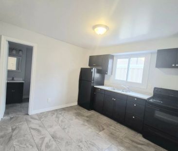 184 Simcoe Street #2 - Photo 5