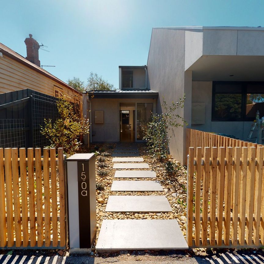 PRESTIGE LIVING - Photo 1