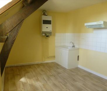 Pour visiter, appeler le 02.23.55.91.17 VITRE, Centre Ville, ce T1 ... - Photo 6