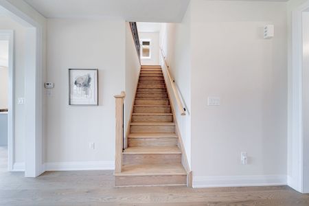 For Lease - 33 John Dallimore Drive, Georgina, Ontario - Photo 5