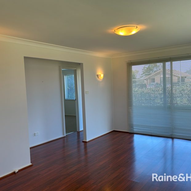 Stylish 3 Bedroom Family Home! - Photo 1