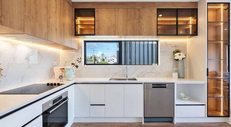 3 BR townhouse in Bayswater- Takapuna Grammar Zone - Photo 5