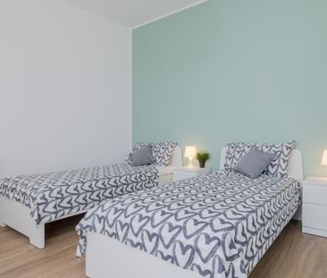 Via Cesare Cremonino, Padova, Veneto 35124 - Photo 2