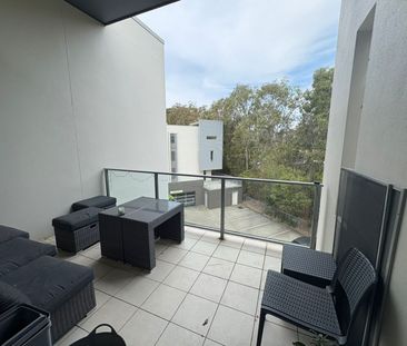 Furnished room in a 2 bed apartment at Sphere Complex - Photo 1