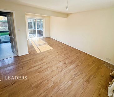 3 bedroom house to rent Kirbys Close, Over, Cambridge, Cambridgeshi... - Photo 1