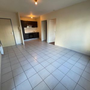 Location Appartement 2 pièces 38m² LA RICHE 37520 - Photo 2