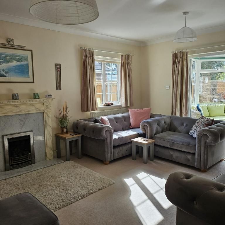 3 bedroom bungalow to rent - Photo 1