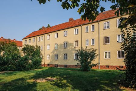 Wohnung mit großzügiger Küche im Erdgeschoss // EG links - Photo 2