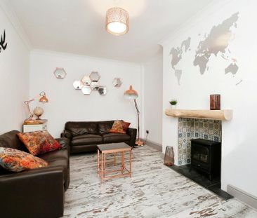3 bedroom terraced house to rent - Photo 1