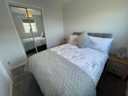 3 bedroom semi-detached house to rent - Photo 5