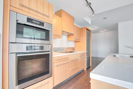 For Lease - 80 John Street Unit# 3211, Toronto, Ontario - Photo 2