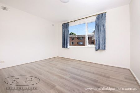 Updated apartment - Photo 2