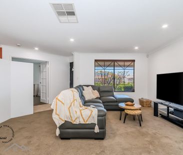 Welcome Home: Beautiful Family Living in Forest Lake - Photo 4