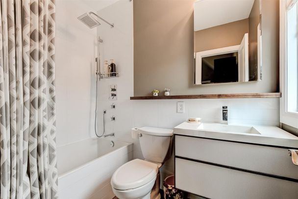 For Lease - 162 Glenvale Boulevard, Toronto, Ontario - Photo 1