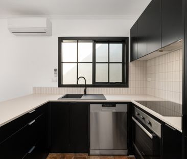 298 Esplanade East, Port Melbourne VIC 3207 - House For Rent | Domain - Photo 5