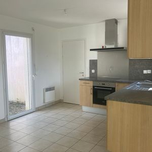 Location Maison 5 pièces 94m² NANTES 44000 - Photo 2