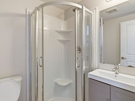 For Lease - 244 Penetanguishene Road Unit# 4, Barrie, Ontario - Photo 3