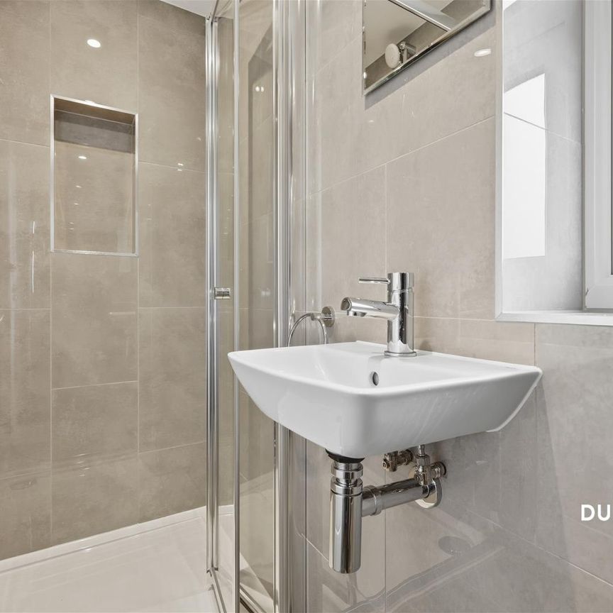 Mansfield Road, Wanstead - Photo 1