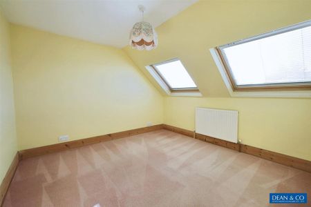 4 bedroom semi-detached bungalow to rent - Photo 3