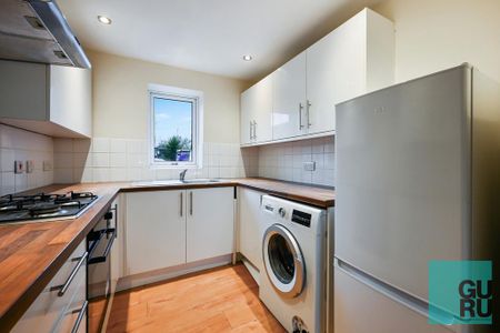 4 bedroom terraced house to rent - Photo 4