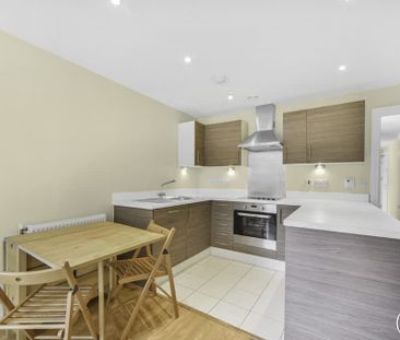 Waterside Way London N17 - Photo 3