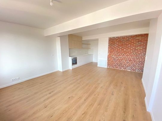 A LOUER APPARTEMENT 2 CHAMBRES PLEIN CENTRE VILLE DE ST QUENTIN 02100 - Photo 1