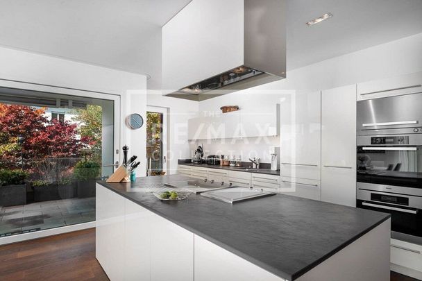 Luxuriöse 4.5-Zimmer-Gartenwohnung mit privatem Gartenparadies und exklusiver Ausstattung zu mieten - Photo 1