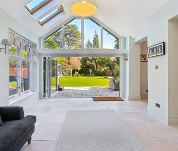 5 bedroom semi-detached house to rent - Photo 3