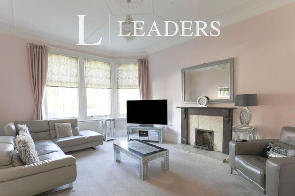 5 bedroom house to rent Shrubbery Avenue, Worcester, WR1 - Photo 1