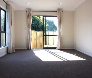 2 Bedroom Unit in Pakuranga - Photo 3