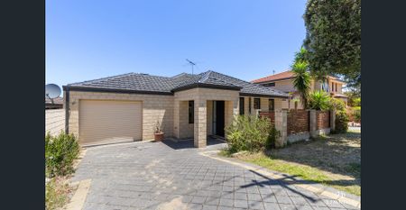 Stylish and Modern 3-Bedroom Villa for Rent - Photo 5