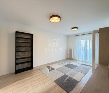 Kiadó felújított panel lakás - Székesfehérvár - Fotó 2