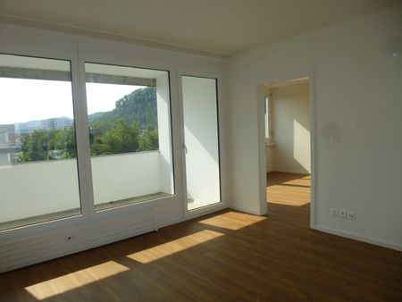 Helle grosszügige 3,5-Zimmerwohnung mit Balkon - Photo 2