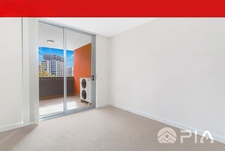 River view two bedroom Apartment in Parramatta - Photo 5