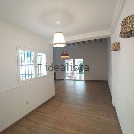 Alquiler de casa o chalet en Calle Mariano de Cavia - Photo 1