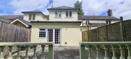 Oxford Street, **Available in August 2025**, Woodstock, OX20 1TL - Photo 2