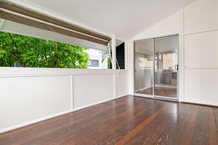 78 Plimsoll Street, Greenslopes. - Photo 2